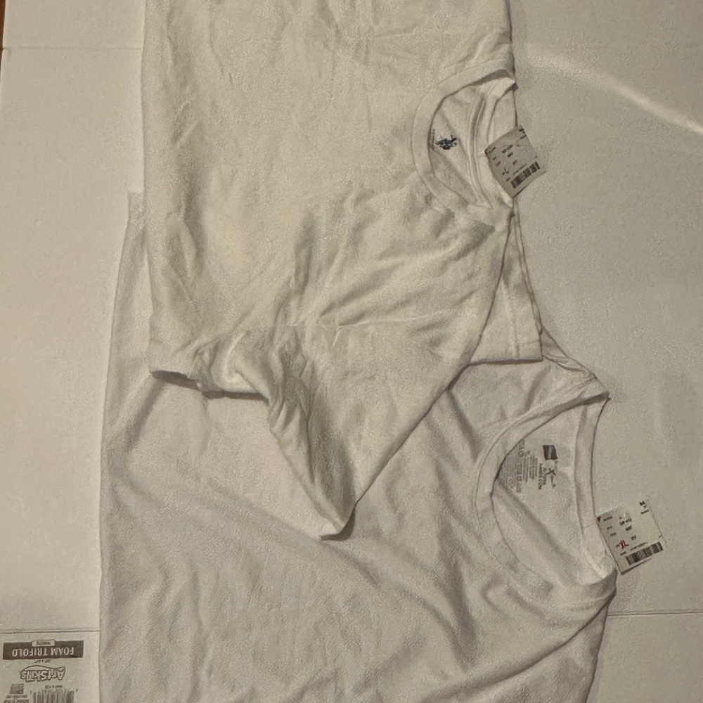 LOT x2 Men’s T Shirts